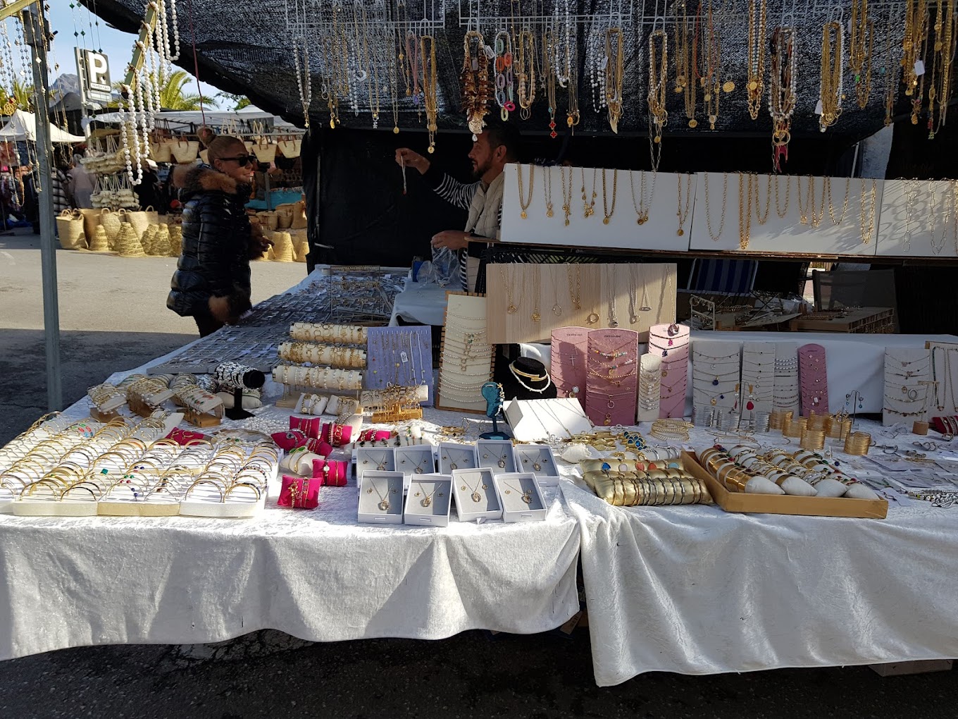 أفضل مراكز التسوق في ماربيلا لتجربة تسوق مميزة