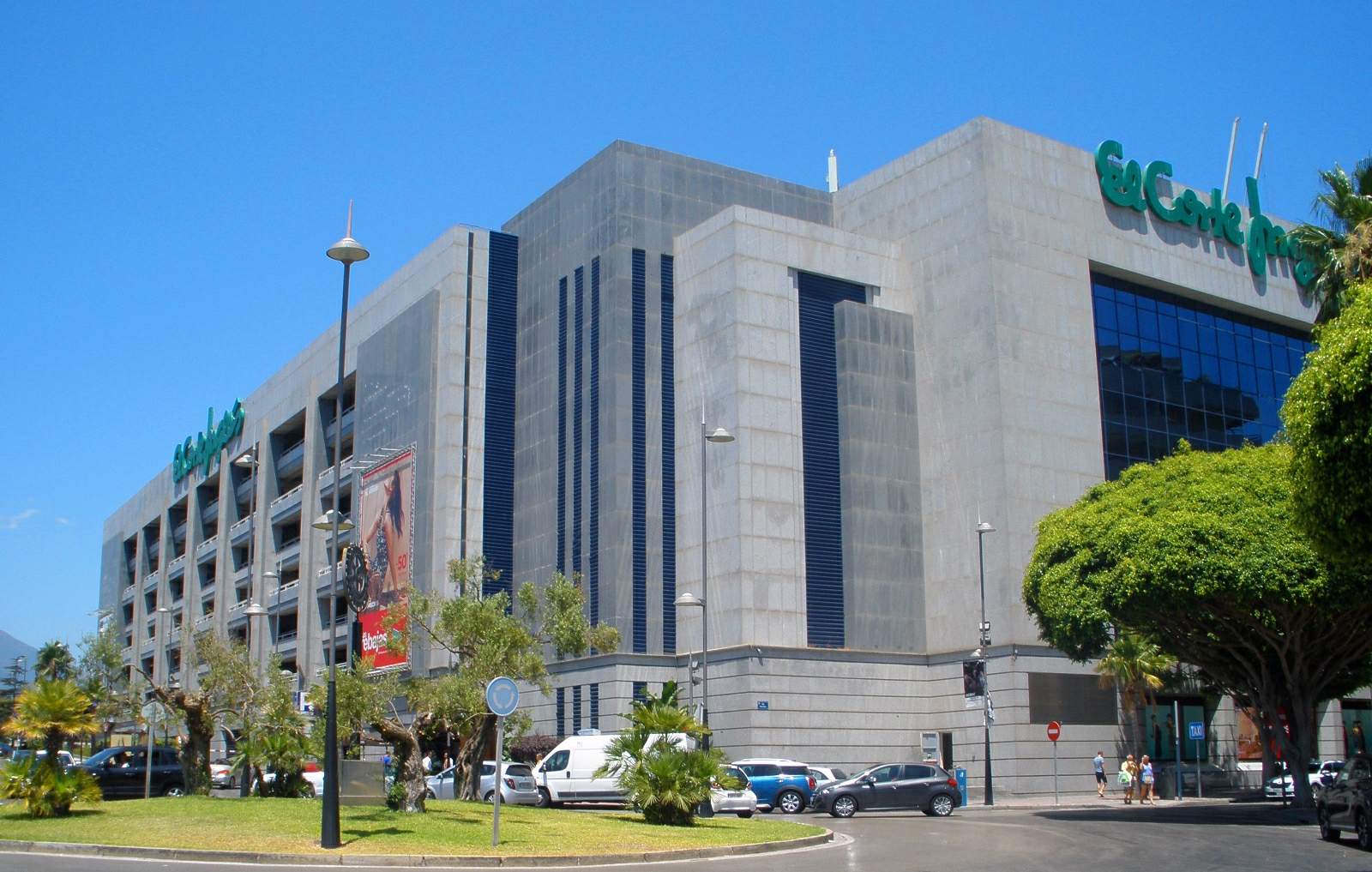 أسعار الشقق والفلل الفاخرة في ماربيلا لعام 2025