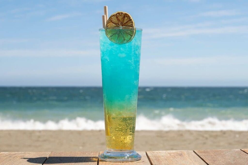 ماربيا غروب الشمس بين الفصول الأربعة